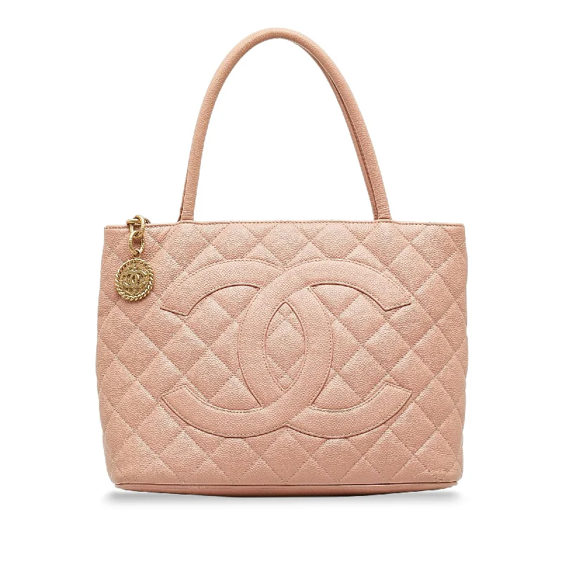 Chanel Caviar Medallion Tote (SHG-EXyzJ7)