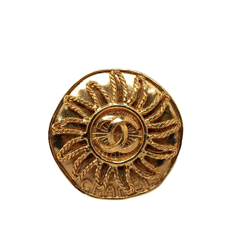 Chanel CC Brooch (SHG-FCYXaq)