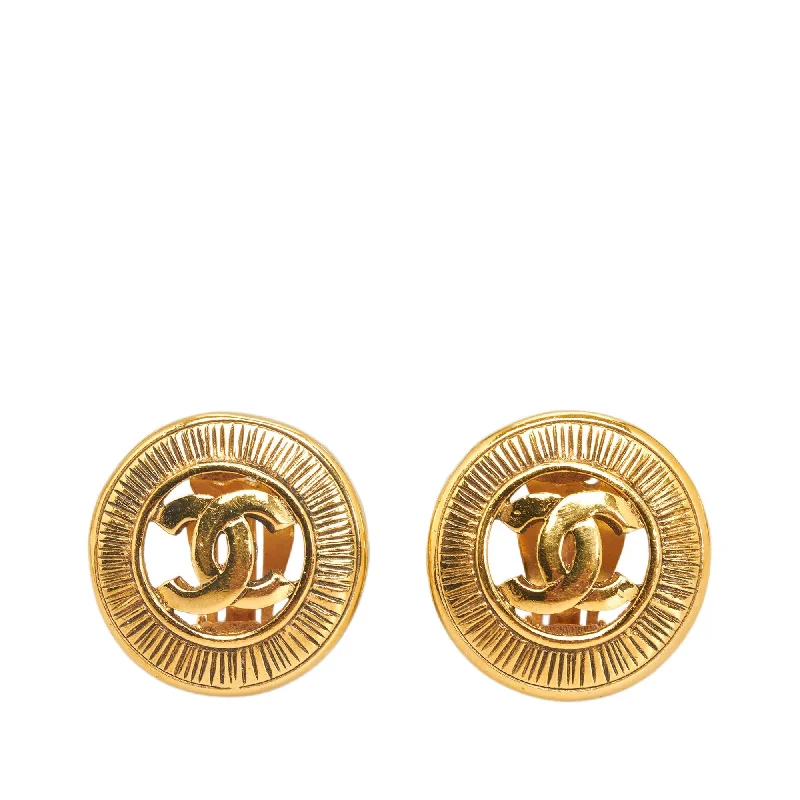 Chanel CC Clip-on Earrings (SHG-WgumWS)