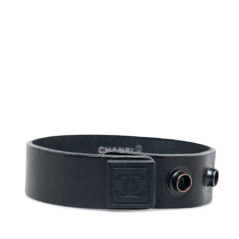 Chanel CC Leather Bracelet (SHG-2iL8dU)