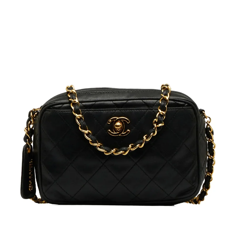 Chanel CC Matelasse Lambskin Camera Bag (SHG-QimvSc)