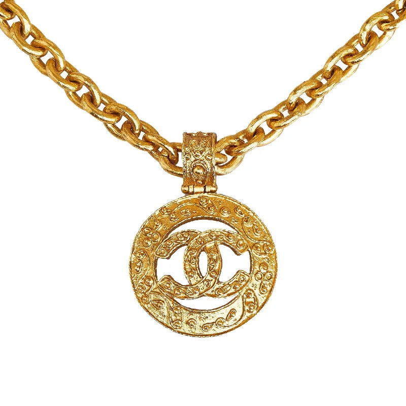 Chanel CC Pendant Necklace (SHG-N8WIPk)