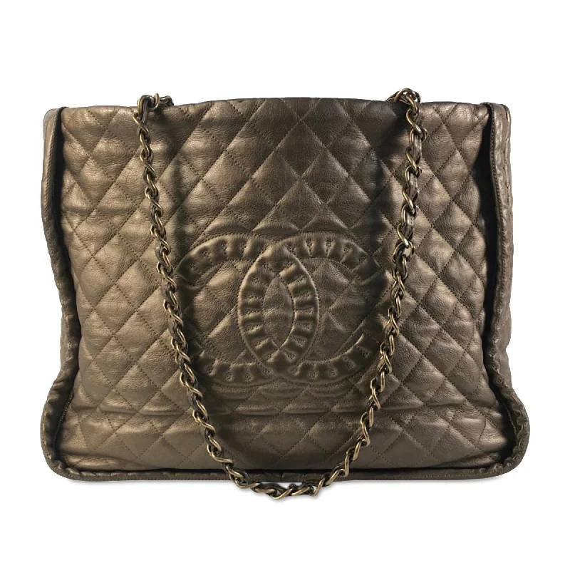 Chanel CC Quilted Calfskin Istanbul Tote (SHG-d6Lzss)