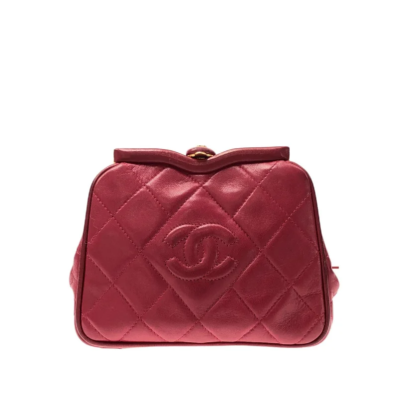 Chanel CC Quilted Lambskin Frame Belt Bag (SHG-jwdhOp)