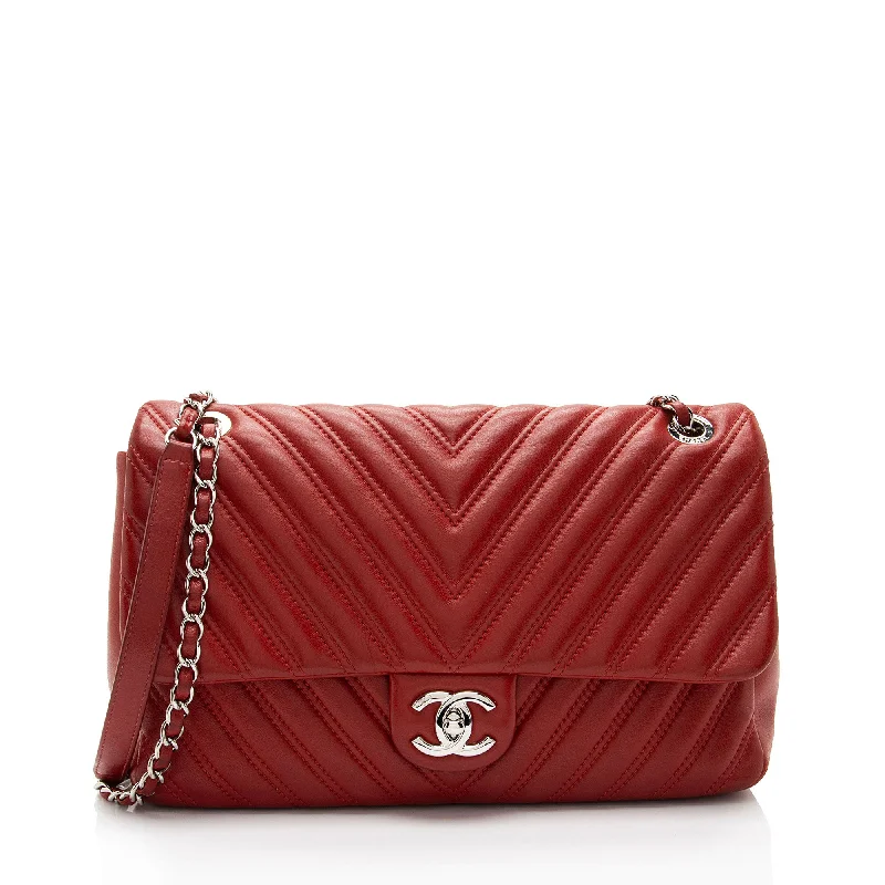 Chanel Chevron Lambskin Classic Jumbo Single Flap Bag (SHF-zB67zI)