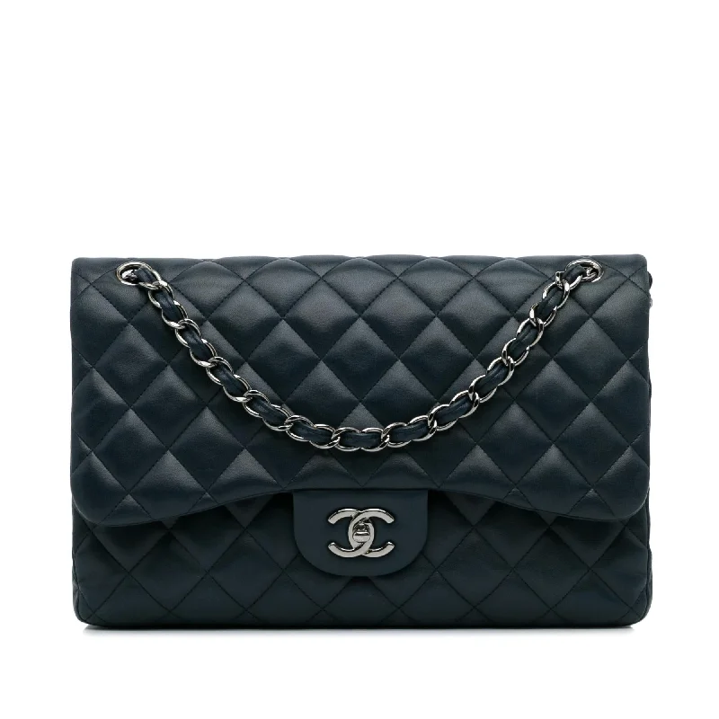 Chanel Jumbo Classic Lambskin Double Flap (SHG-LJjFs9)