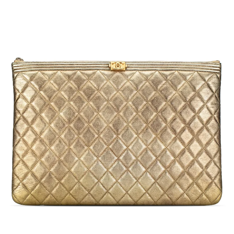 Chanel Large Lambskin Boy O Case Clutch (SHG-SszkxH)