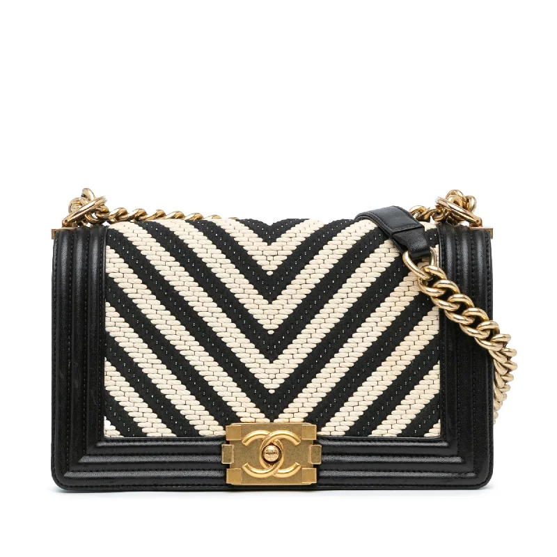 Chanel Medium Braided Chevron Cotton and Lambskin Boy Flap (SHG-zXlQPe)