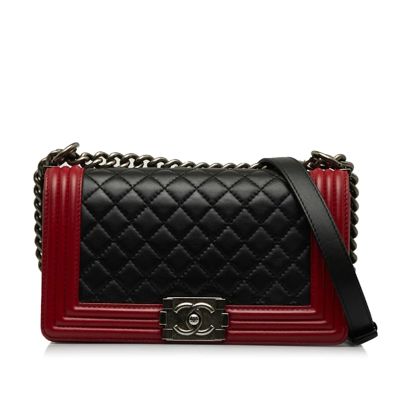 Chanel Medium Lambskin Boy Bicolor Flap Bag (SHG-rAk6LZ)