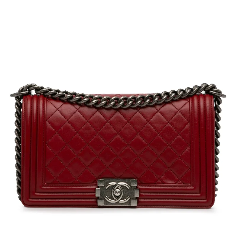 Chanel Medium Lambskin Boy Flap Bag (SHG-2gxYBH)