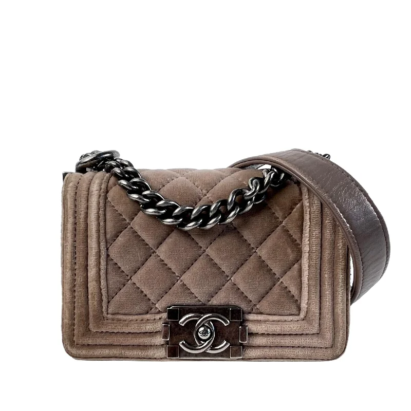 Chanel Mini Velvet Boy Flap Bag (SHG-42MkBL)