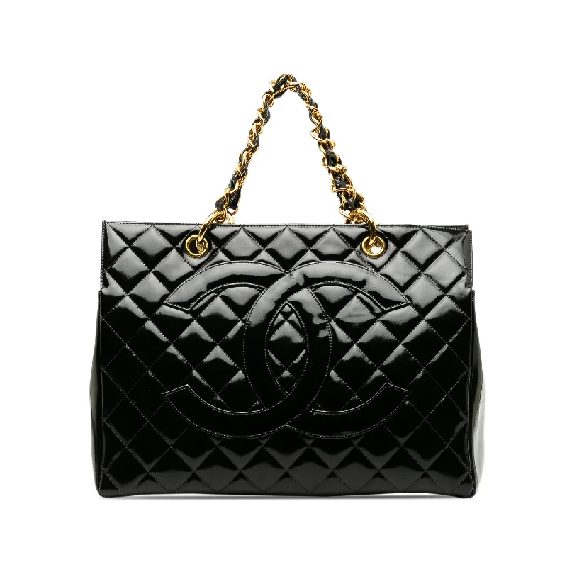 Chanel Patent Grand Shopping Tote (SHG-QBf2Cd)