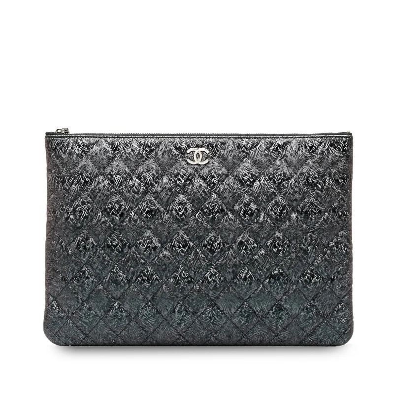 Chanel Quilted Caviar O Case Clutch (SHG-6m9479)