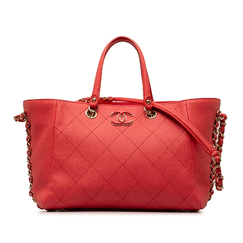 Chanel Small Bullskin Neo Soft Shopping Tote (SHG-D0niJ1)