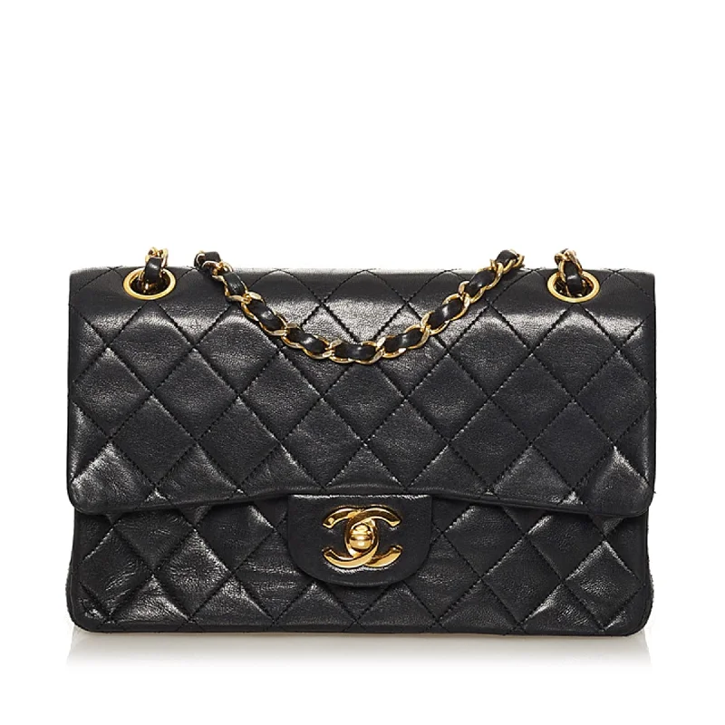 Chanel Small CC Matelasse Lambskin Flap Bag (SHG-35134)