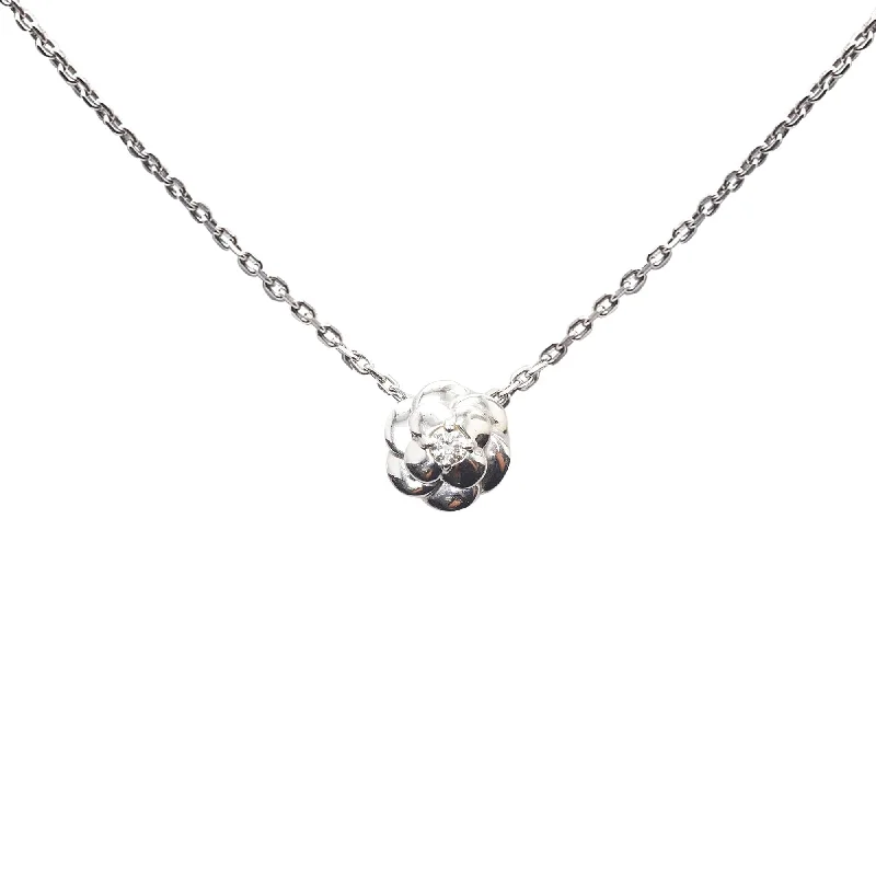 Chanel 18K White Gold Diamond Camellia Necklace Camellia Necklace (eamwS2)