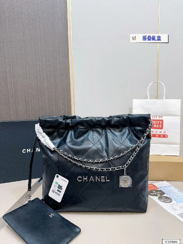 CHANEL Chain Bag Shoulder Bag