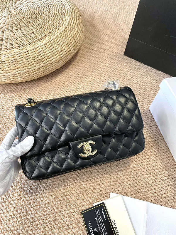 CHANEL Chain Bag Shoulder Bag