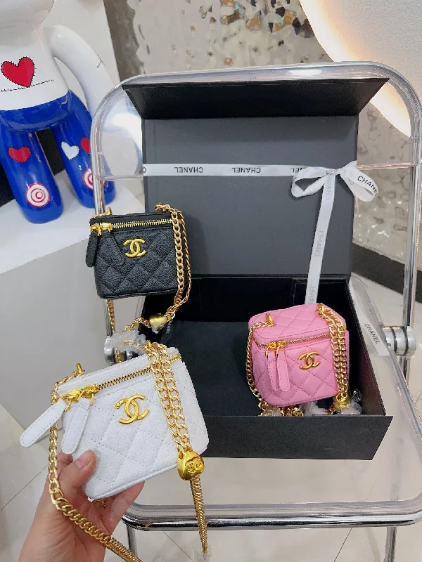 CHANEL CHAIN BAG SHOULDER BAG