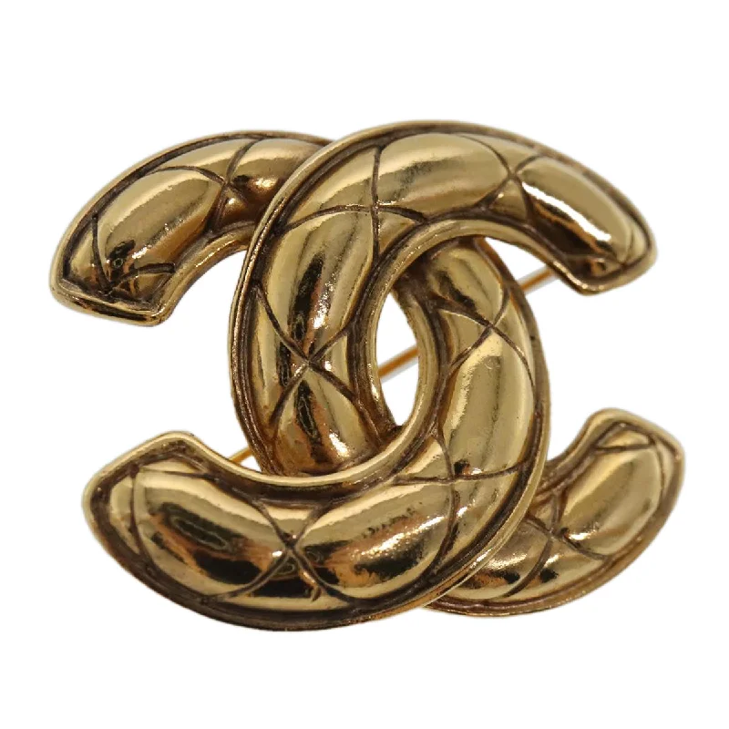 CHANEL COCO Mark Brooch metal Gold Tone CC  ar12602