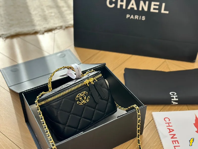 Chanel handbag chain bag shoulder bag