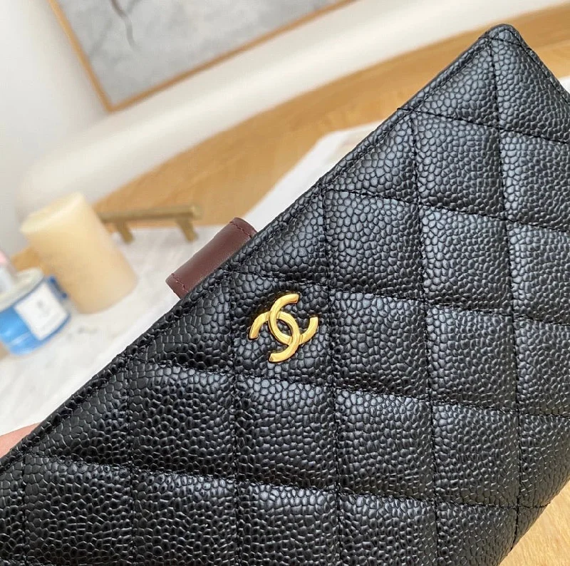 Chanel leather black wallet