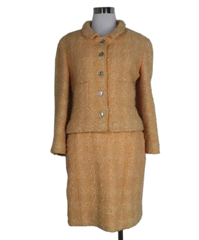 Chanel Vintage Peach Tweed Skirt Suit sz 4