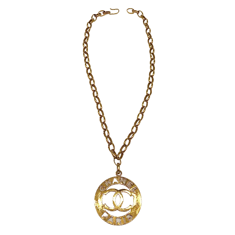 Vintage Chanel Pendant Necklace (COLLECTIBLE)