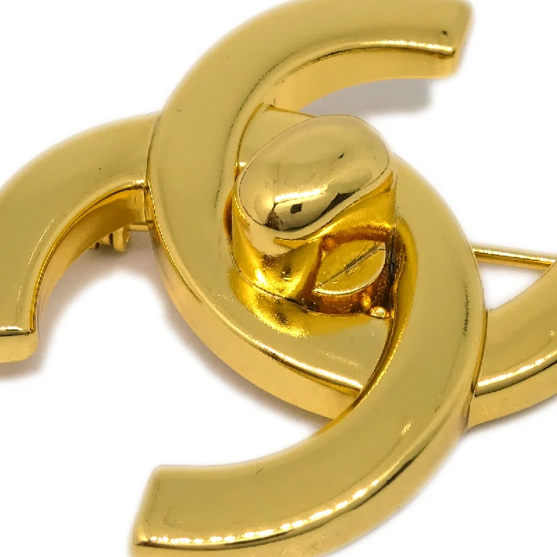 Chanel Turnlock Brooch Pin Gold Large 96P